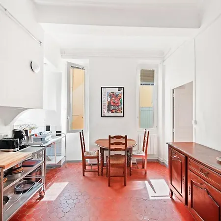 Escapade Elegante Dans Un Ecrin D Histoire Apartamento *