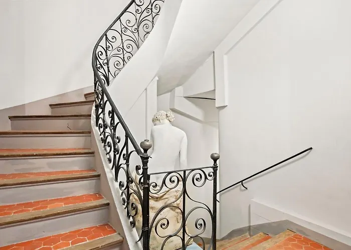 Escapade Elegante Dans Un Ecrin D Histoire * Hyères