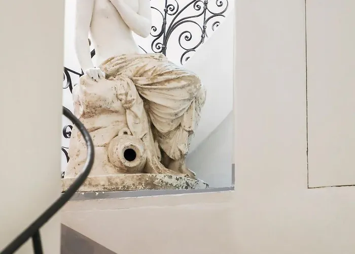 Escapade Elegante Dans Un Ecrin D Histoire Lägenhet *